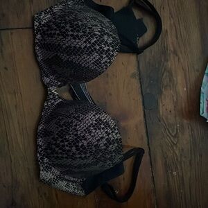 Victoria secret push up bra size 32 B
